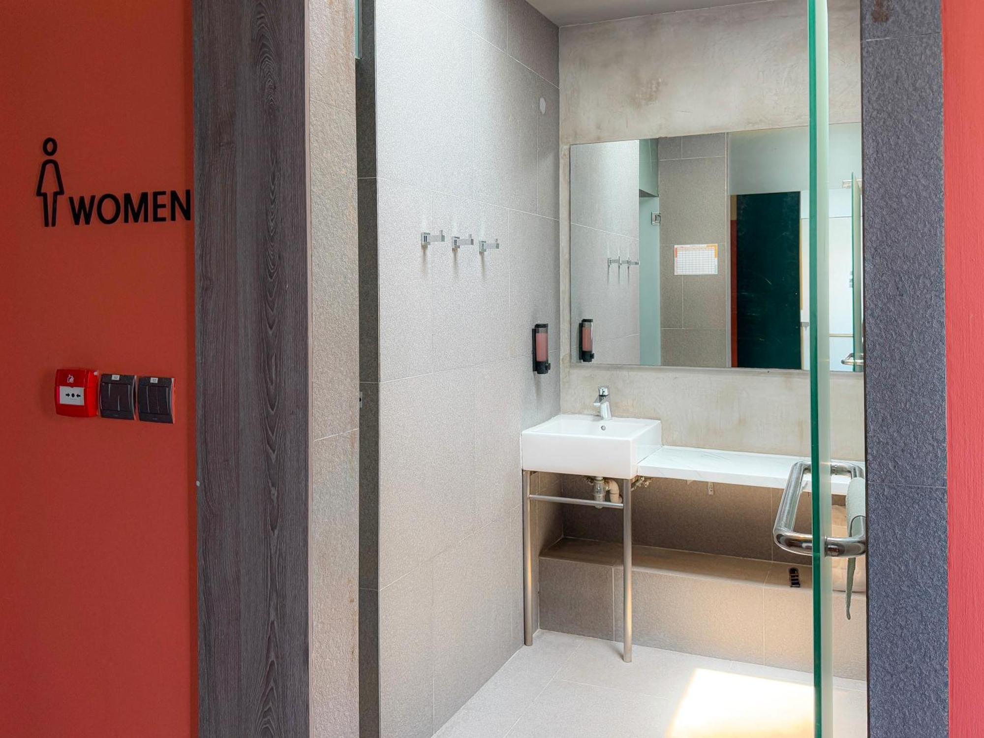 Asrama Futura Boutique Singapore